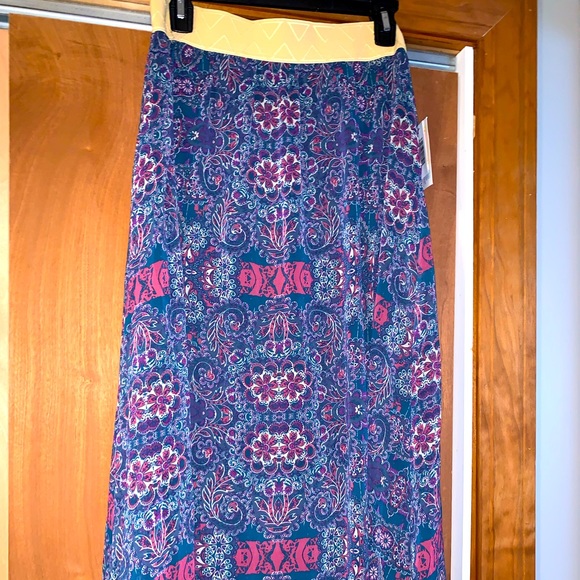 LuLaRoe Dresses & Skirts - Lularoe Lucy Maxi Skirt